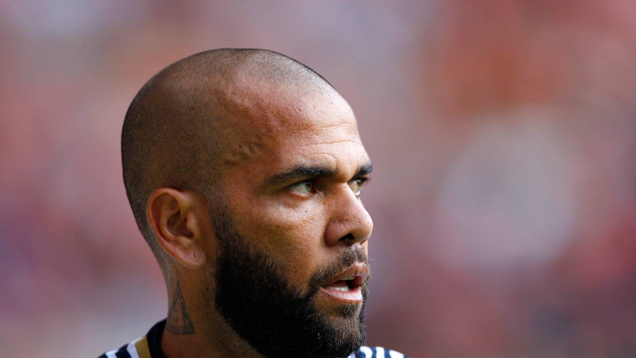 GUADALAJARA (M?XICO), 03/09/2022.- Daniel Alves de Pumas hoy durante un partido de la jornada 12 del torneo Apertura 2022 de la liga del f?tbol mexicano, disputado en el Estadio Jalisco, en Guadalajara (M?xico). EFE/ Francisco Guasco