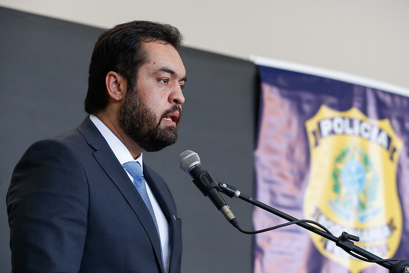 O deputado federal Aécio Neves e o apresentador de TV José Luiz Datena, ambos do PSDB, durante lançamento da pré-candidatura do jornalista à prefeitura de São Paulo