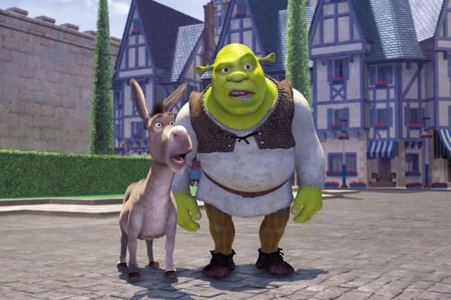No primeiro filme, Shrek e o Burro se espantam com referência aos parques Disney