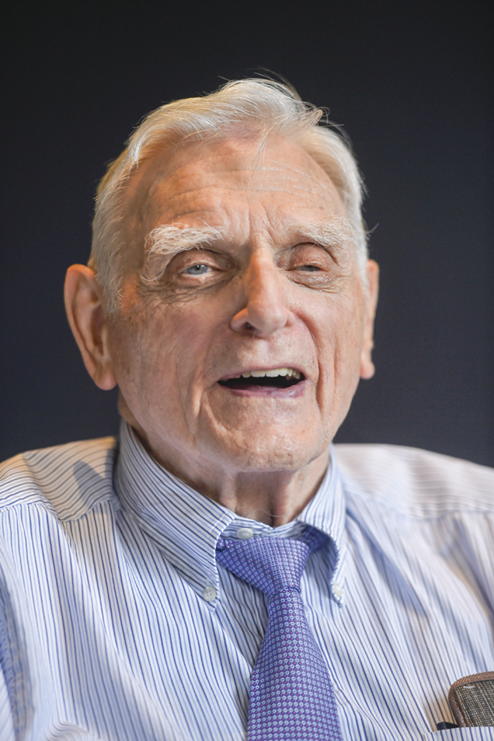 SEMPRE &Eacute; TEMPO&ensp;- John Goodenough: o mais velho ganhador de um Nobel, aos 97 anos