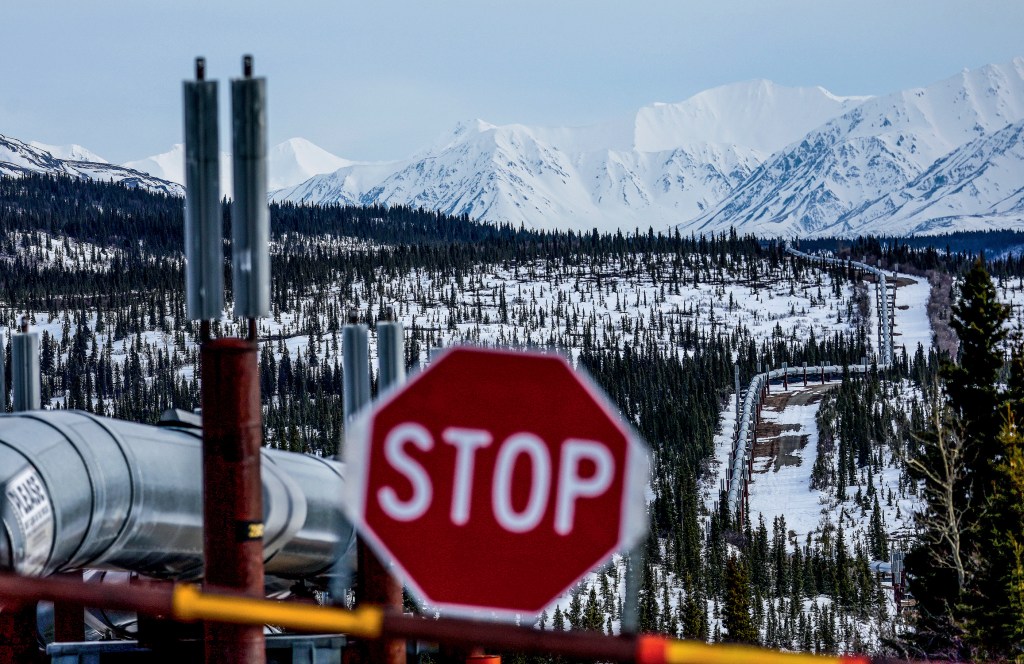 EXEMPLO - Geleiras no Alasca: exploração de petróleo atinge 835 áreas consideradas ambientalmente sensíveis no mundo
