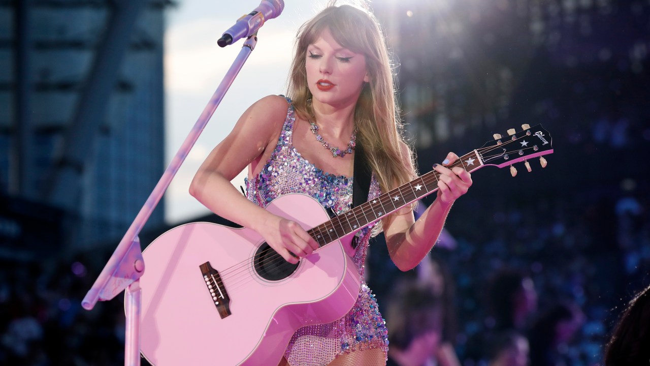Taylor Swift em show da turnê 'The Eras', em Chicago.