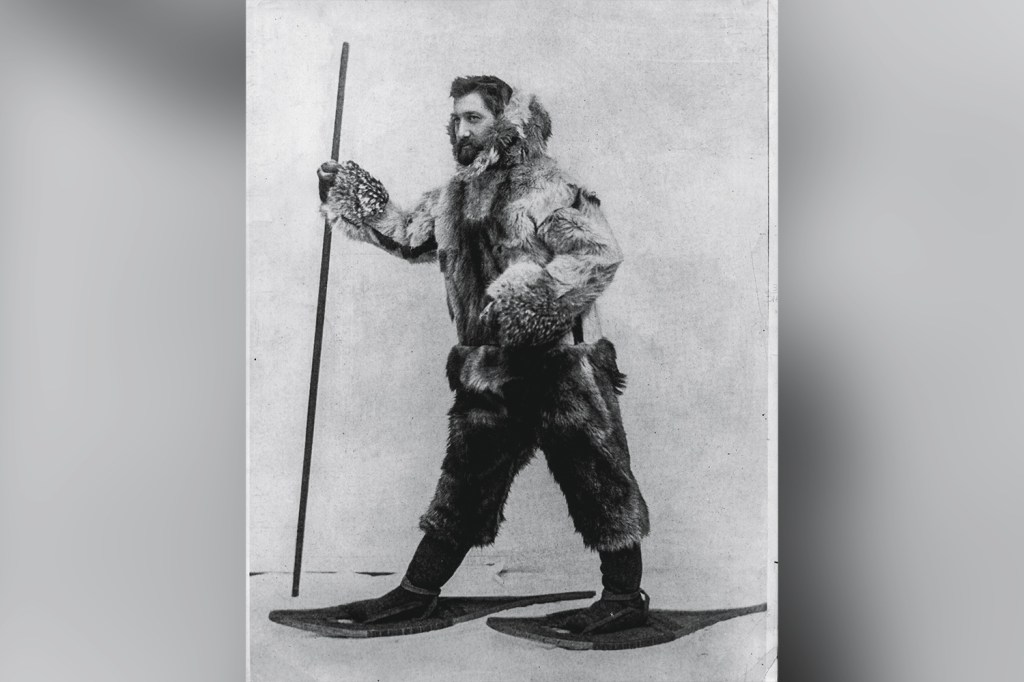 FRAUDE - Cook trajado para a expedição que realizou entre 1907 e 1908: há dúvidas se foi herói ou só um farsante