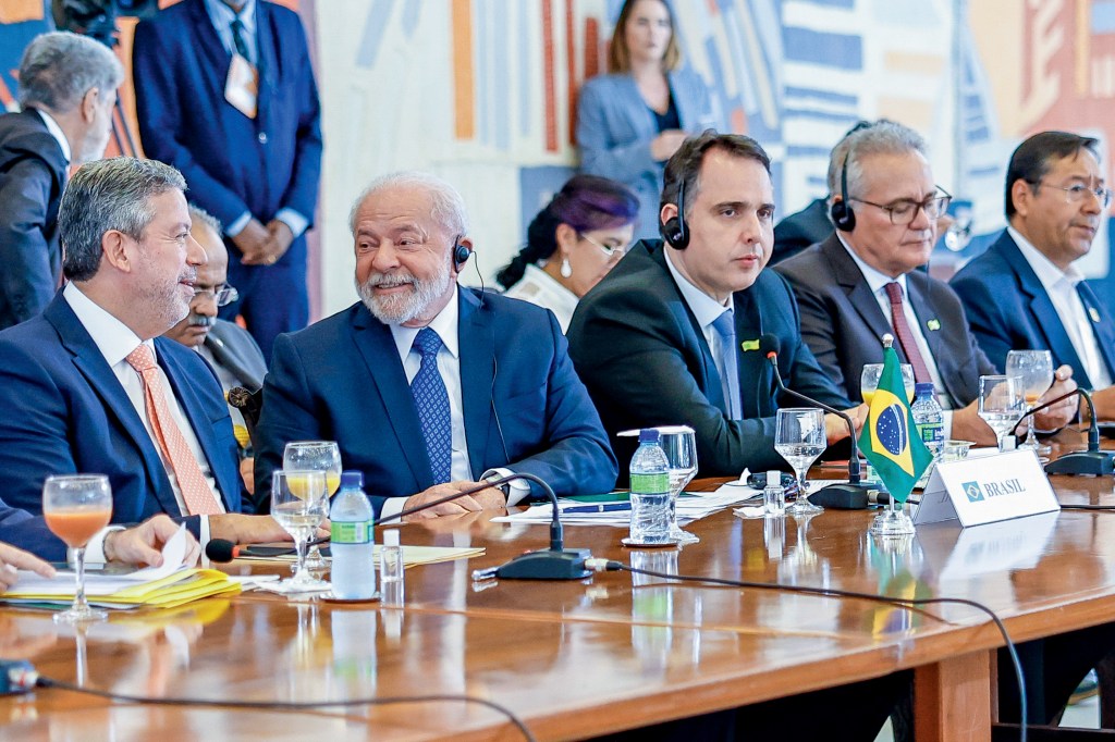 APARÊNCIAS - Com Lula: desconfiança, suspeita de retaliação e pedido de ajuda do presidente da República