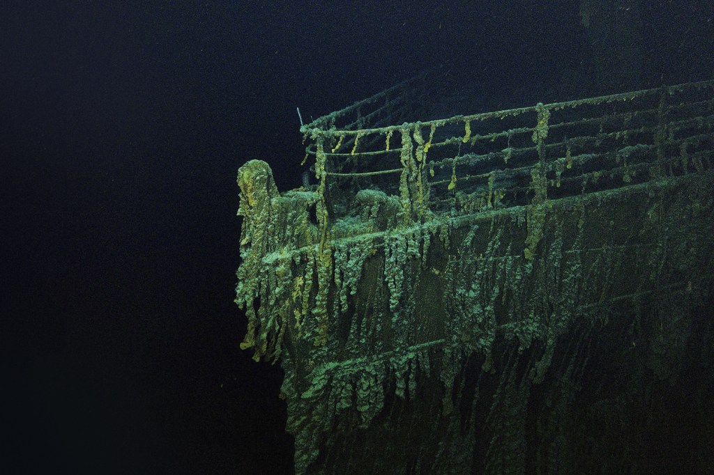 NO FUNDO DO MAR - A proa do navio, afundado em 1912, depois de colidir com um iceberg: os vestígios se deterioram