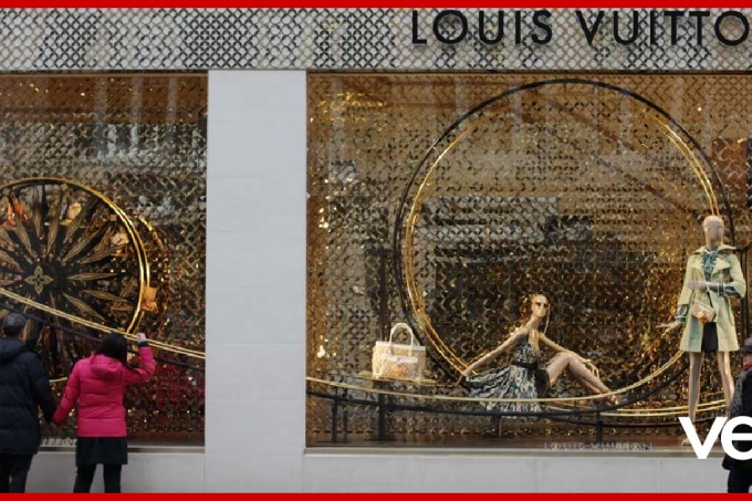 loja-luxo-vuitton-londres-20110124-03-original1 (1)