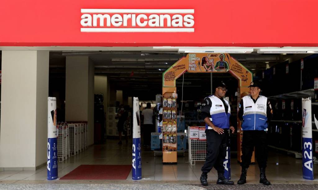 Americanas aponta culpados por fraude e admite plano a trio de referência