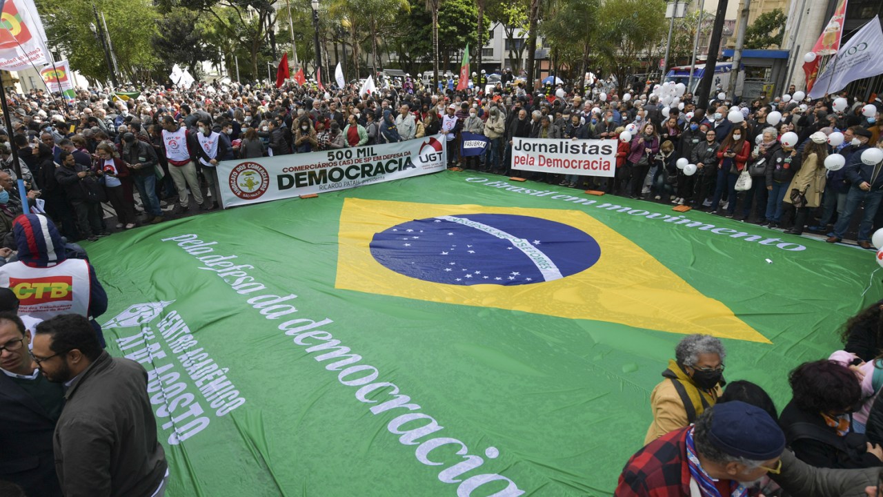 NAS RUAS - Manifestação em São Paulo: defesa popular de um valor universal