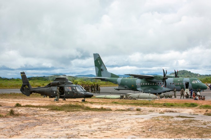 Aeronaves das Forças Armadas na Terra Indígena Yanomami
