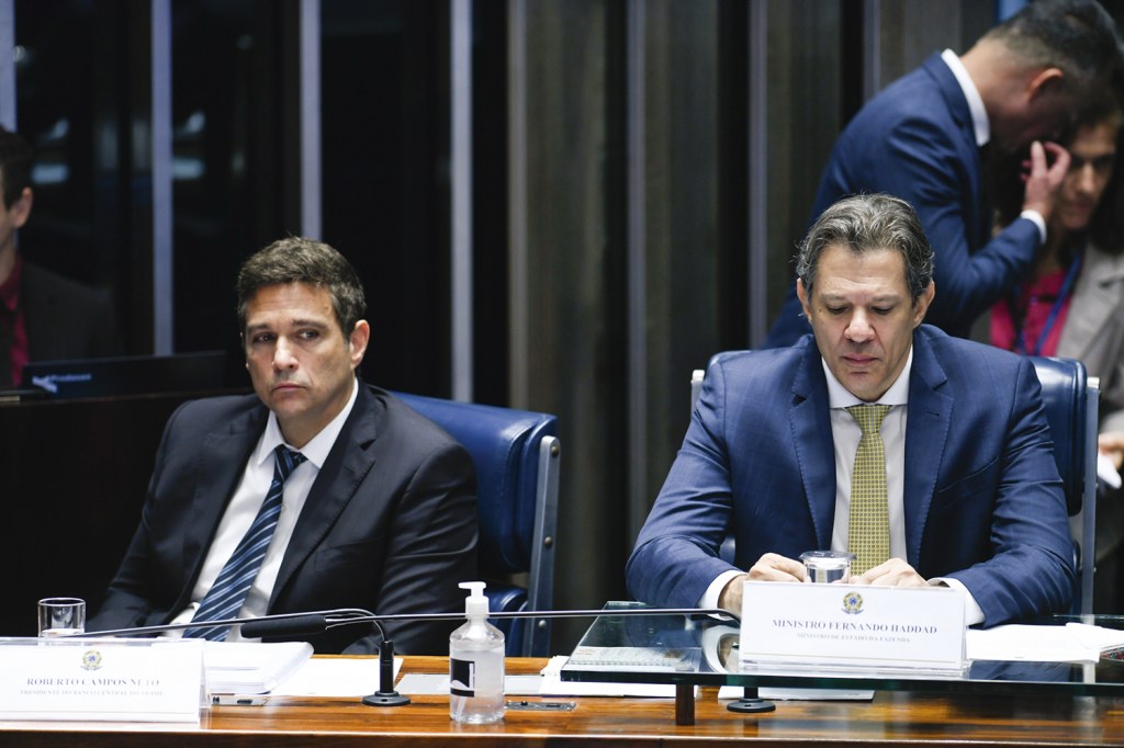 TENSÃO - Haddad: ministro culpou Campos Neto por tropeço da economia em maio