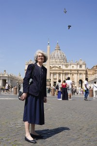 OBSERVAÇÃO - Irmã Becquart: viagens para captar os anseios dos fiéis