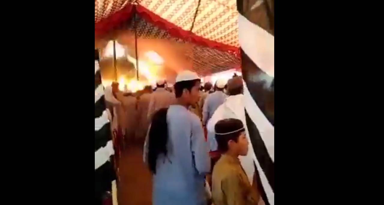 ÃTAQUE - Crianças participavam do evento na hora que a bomba explodiu
