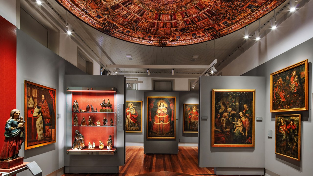 Museu Boulieu reúne obras em exposição permanente em Ouro Preto (MG)