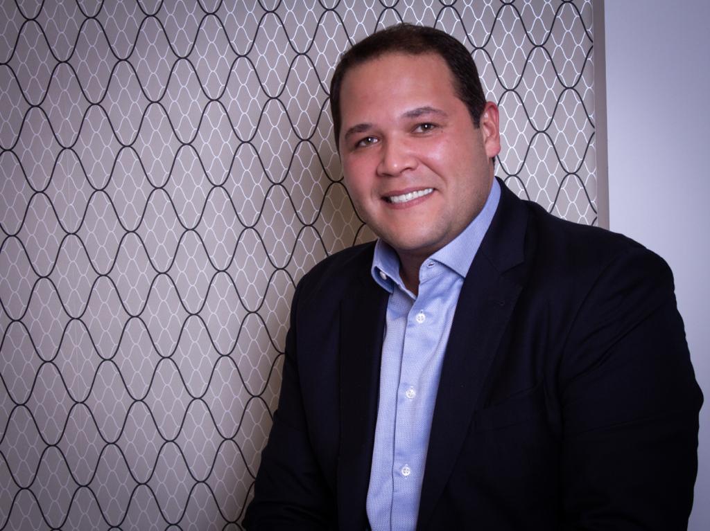 De saída da Betano, Alex Fonseca negocia com empresas dos EUA e da Europa