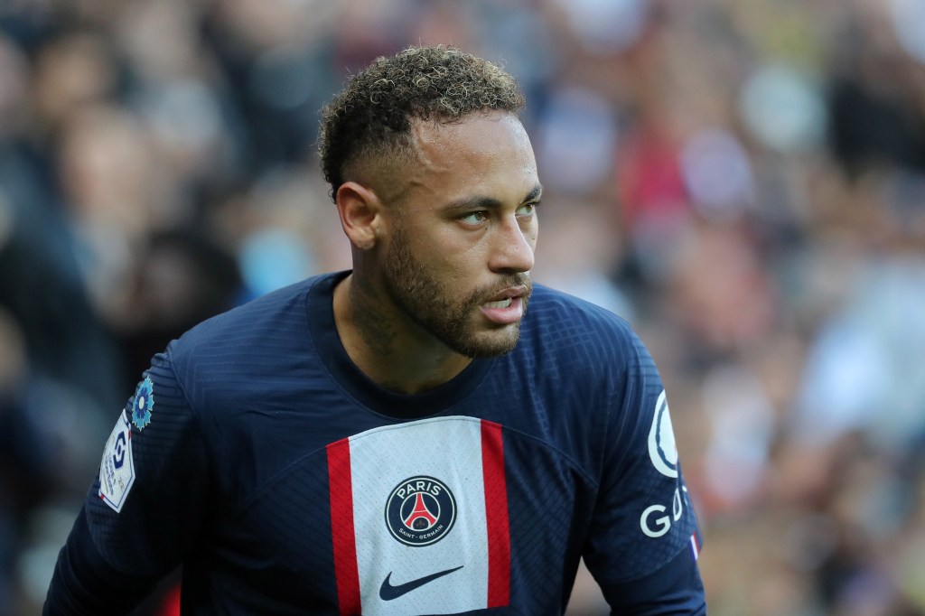 Paris (France), 13/11/2022.- Paris Saint Germain's Neymar Jr reacts during the French Ligue 1 soccer match between PSG and AJ Auxerre, in Paris, France, 13 November 2022. (Francia) EFE/EPA/CHRISTOPHE PETIT TESSON