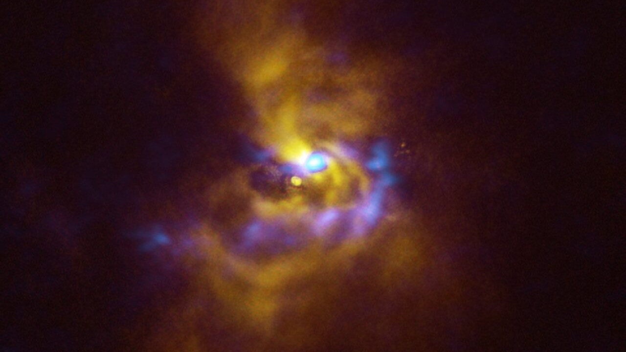 ASTRONOMIA - V960 Mon: A 5 mil anos-luz de distância, pequena estrela traz evidencias de como nascem os planetas