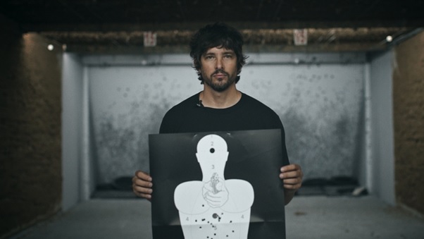 Paulo Ferreira, diretor do documentário "Um Tiro no Escuro", que estreia nesta terça-feira no Globoplay