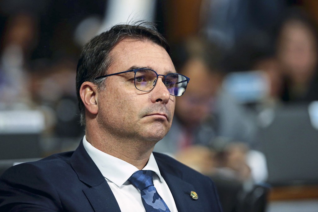 PREOCUPAÇÃO - Flávio Bolsonaro: até aliados avaliam que filhos do ex-presidente têm atuação discreta contra o governo