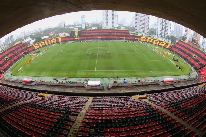 O estádio Adelmar da Costa Carvalho, mais conhecido como Ilha do Retiro, no Recife, do Sport Club do Recife