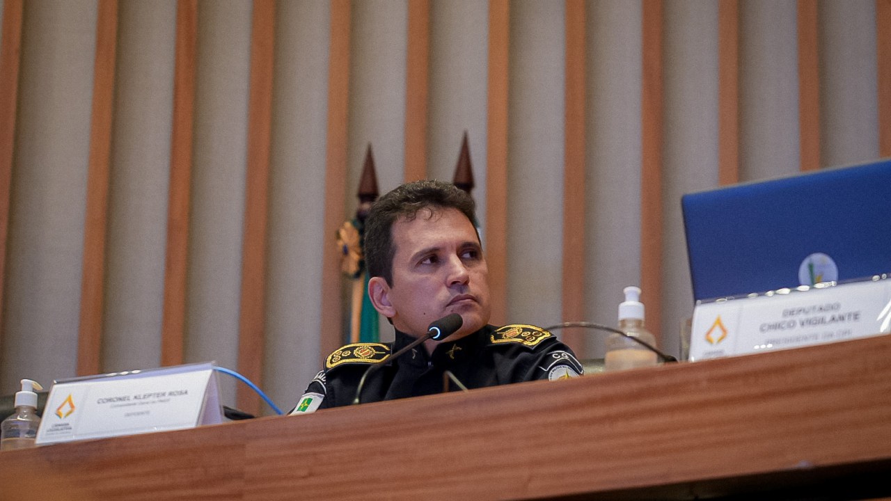 O comandante-geral da Polícia Militar do Distrito Federal Klepter Rosa Gonçalves, durante depoimento na CPI dos Atos Antidemocráticos, na Câmara Legislativa do DF