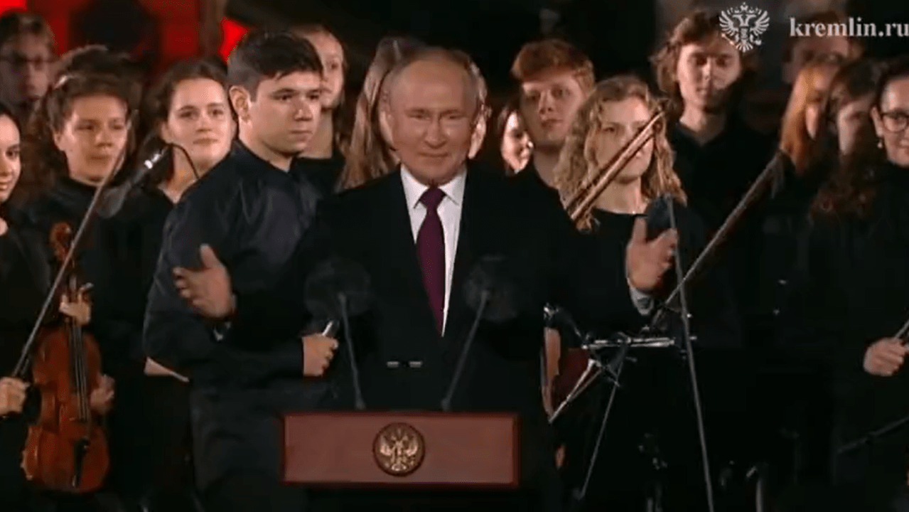 O presidente da Rússia, Vladimir Putin, em evento para marcar a vitória em uma importante batalha da II Guerra. 23/08/2023 -