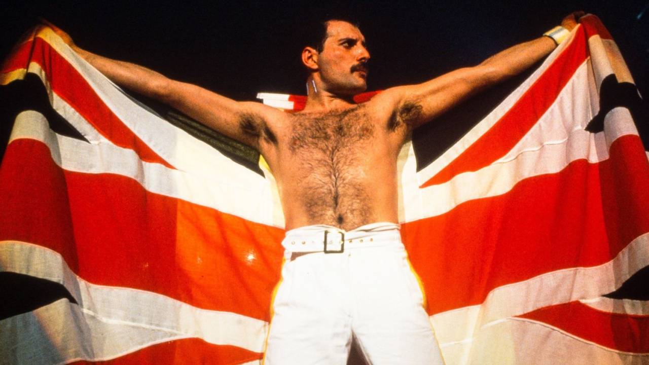 Freddy Mercury em show na cidade inglesa de Knebworth, 1986