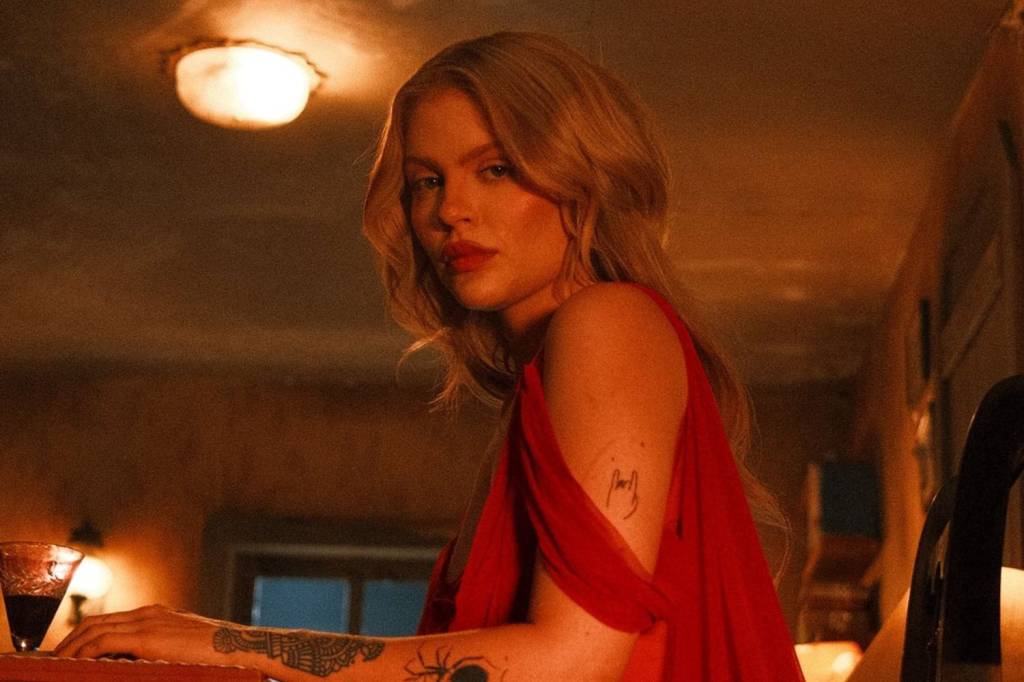 Dueto de Demi Lovato com Luísa Sonza testa limites do Duolingo