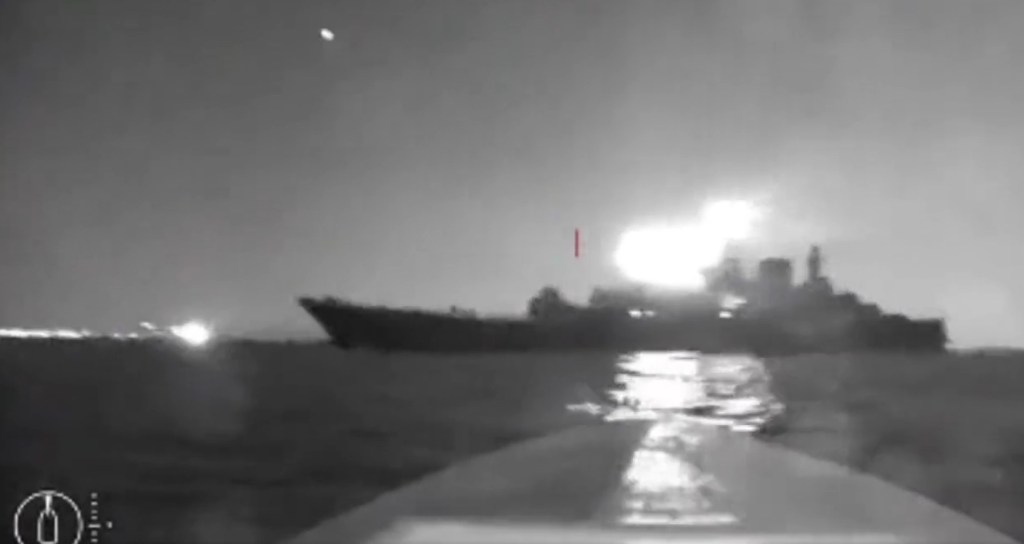 Ministério das Relações Exteriores ucraniano publicou vídeo do momento do ataque ao navio de guerra russo, no porto de Novorossiysk, no Mar Negro (4/8/2023)