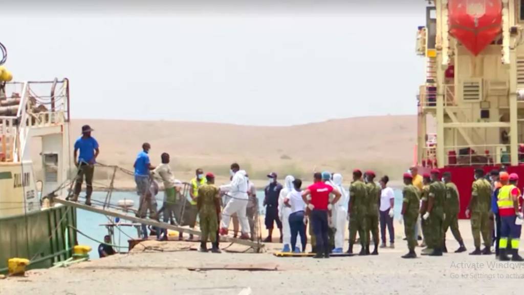 Desastre de barco de imigrantes no Cabo Verde pode ter matado mais de 60