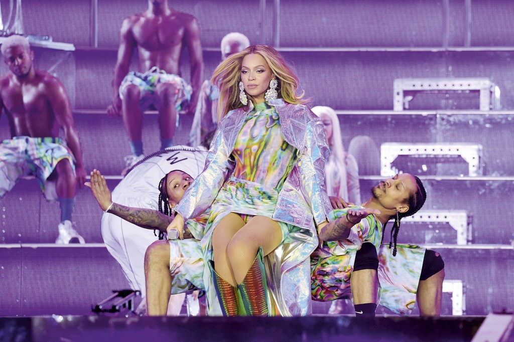 MENSAGEM - Beyoncé: a cantora mais bem-sucedida da música pop é feminista até a ponta da cabeleira
