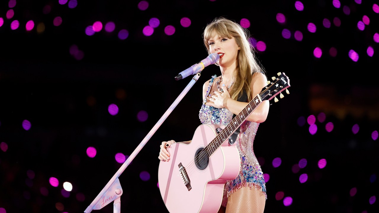 Taylor Swift se apresenta em turnê "The Eras Tour", na Califórnia, Estados Unidos. 03/08/2023