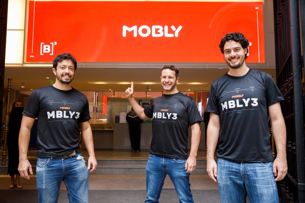 Fundadores da Mobly: Victor Noda (dir.), Marcelo Marques (esq.) e Mario Fernandes (meio)