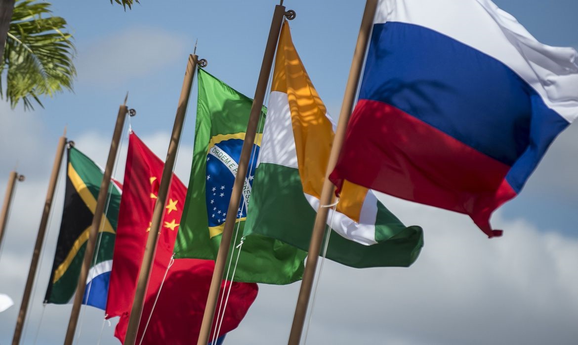 Sem a presença de Putin, Lula terá protagonismo na cúpula dos Brics