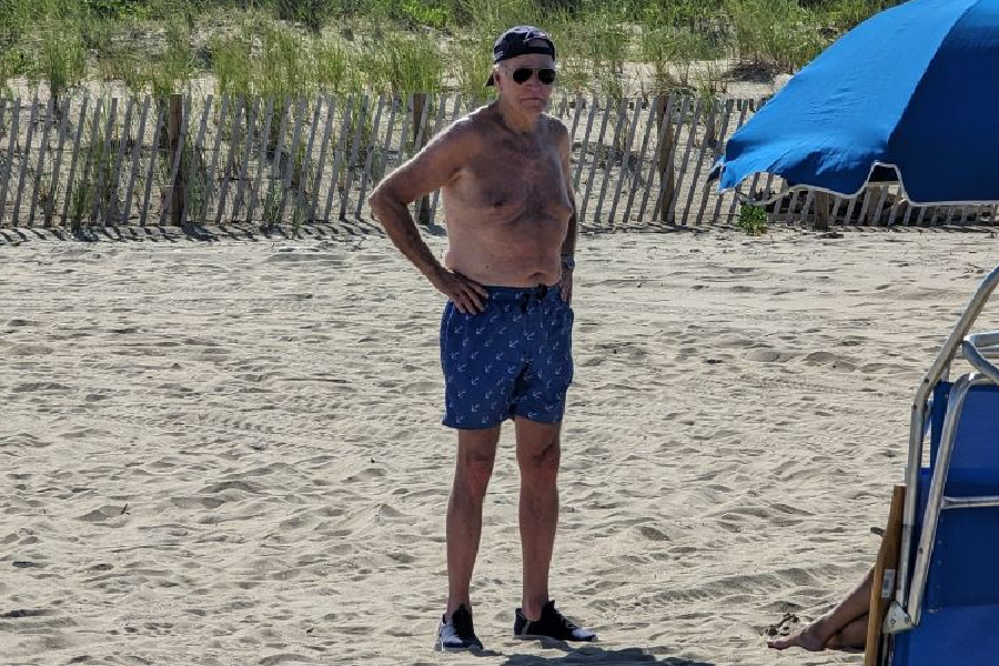 Joe Biden em praia de Delaware