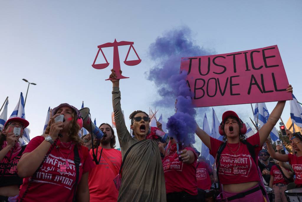 Israel: Protestos antirreforma judicial ocupam arredores da Suprema Corte