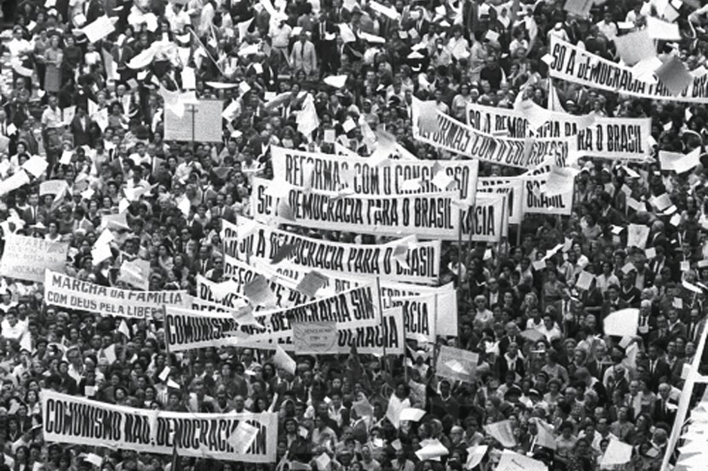 MÁ LEMBRANÇA - Marcha em 1964: a agitação conservadora levou ao golpe