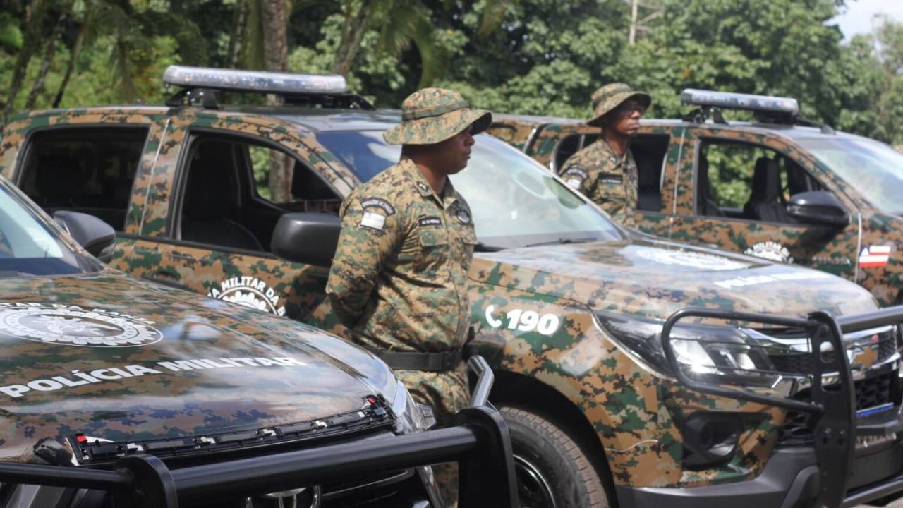 Polícia da Bahia durante operação na Região Metropolitana de Salvador