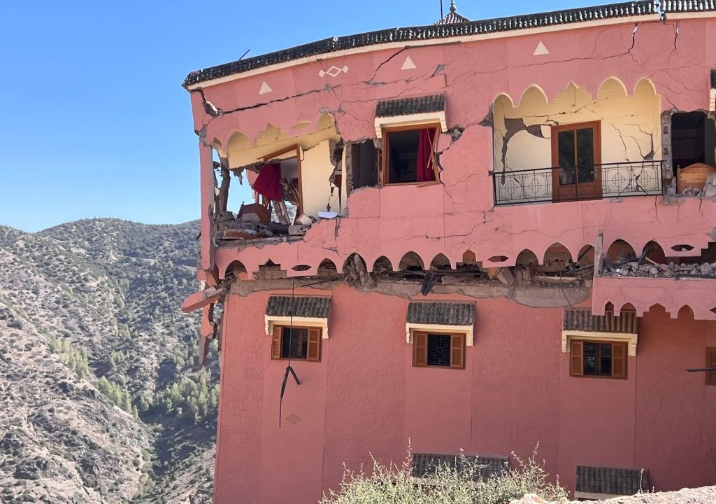 Terremoto destruiu prédios na cadeia de montanhas Atlas, no Marrocos, e deixou ao menos 820 mortos -
