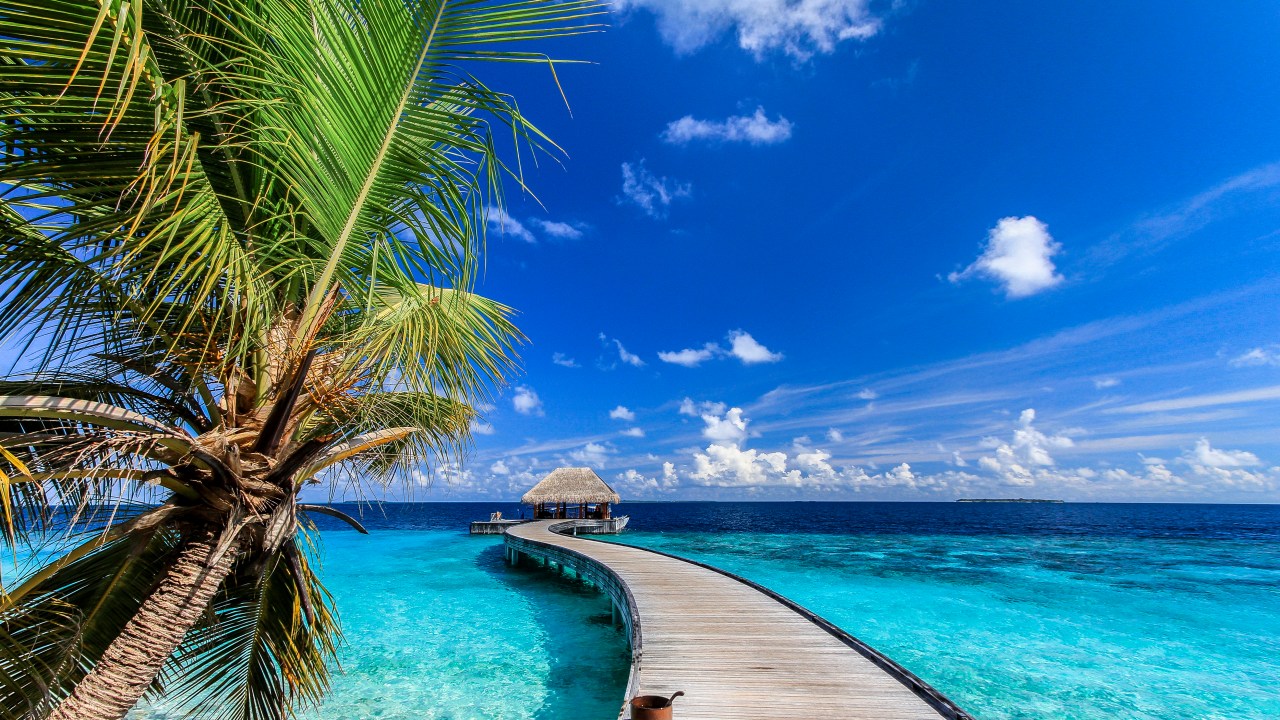 Hotel de luxo nas Maldivas: elevação do nível do mar põe em risco o futuro do arquipélago
