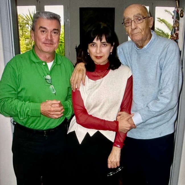 Pilar Del Rio, entre Saramago e Edney, na casa deles, na ilha de Lanzarote (abril 2008)