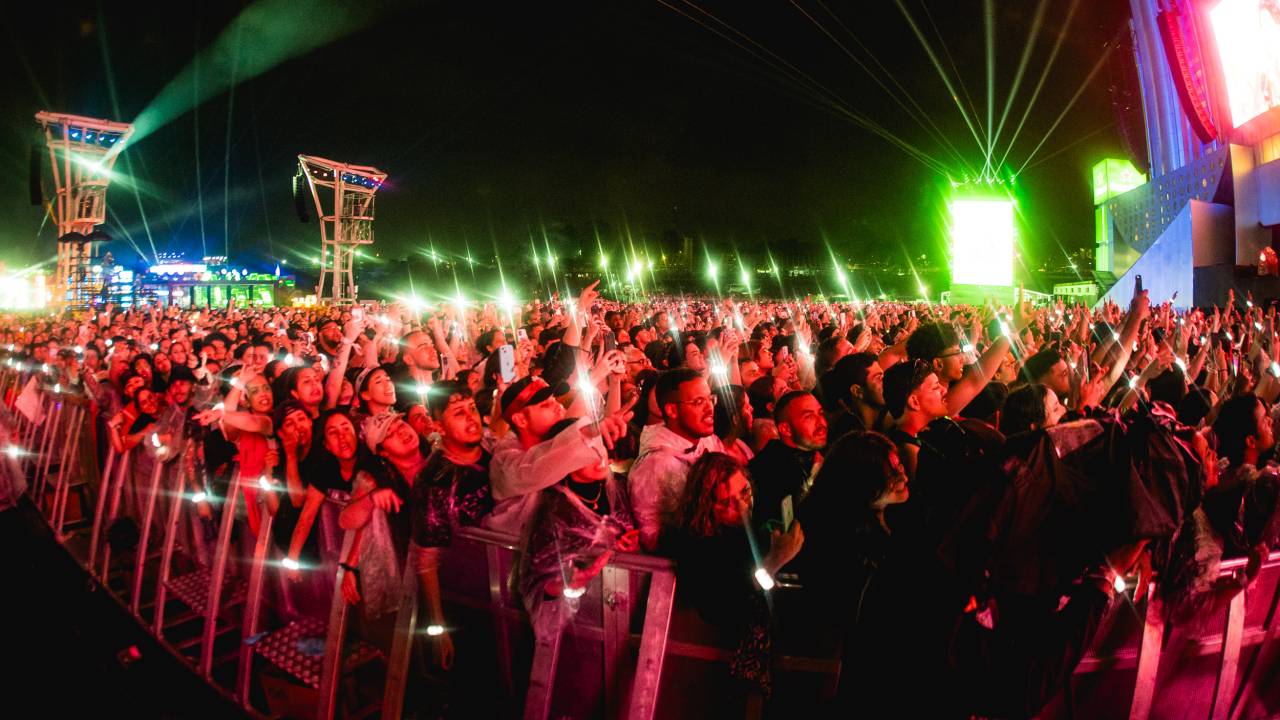 Público no show de Demi Lovato no palco Skyline no primeiro dia de The Town (02/09/2023)