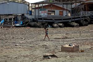 Seca do rio Negro afeta a comunidade ribeirinha de Davi Marina, no Amazonas