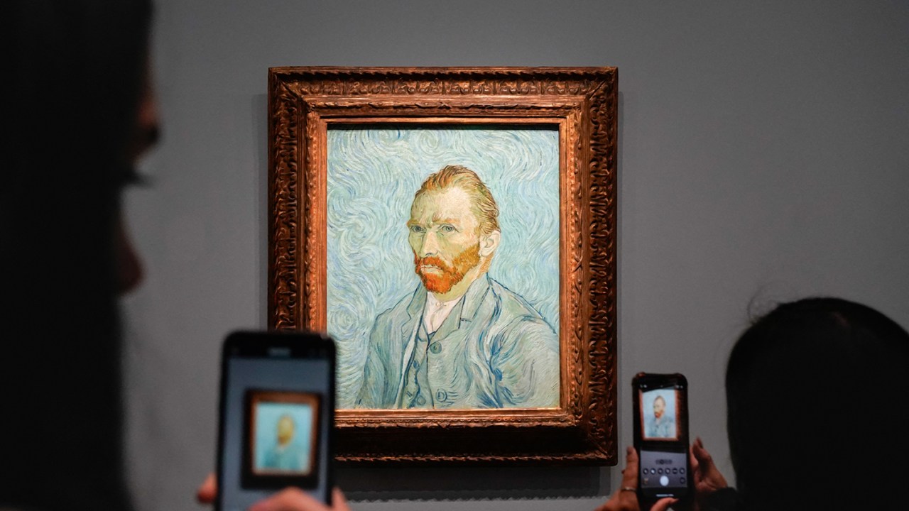 TECNOLOGIA - Tela de Van Gogh no Museu d’Orsay: artista até “fala” com o público por meio da inteligência artificial