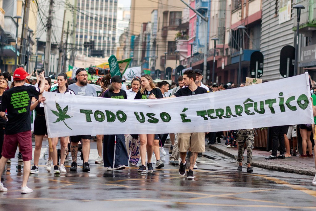 PRESSÃO - Manifestação pró-Cannabis: definição do tema ficará para 2024
