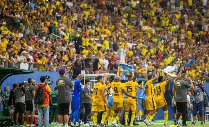 O que o novo clube sensação do futebol brasileiro tem a ver com política |  VEJA