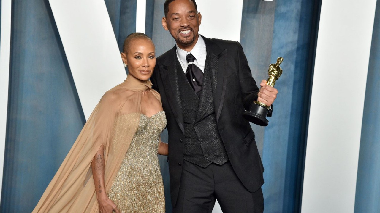 Jada Pinkett Smith e Will Smith na noite de 2022 em que o ator venceu o Oscar e atacou Chris Rock