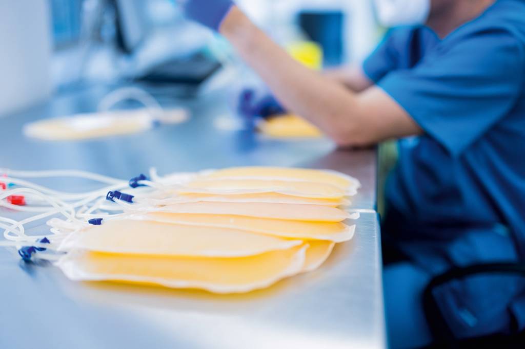 GettyImages-1238679317.jpg SEGURANÇA - Bateria de testes: uso do plasma requer análises minuciosas