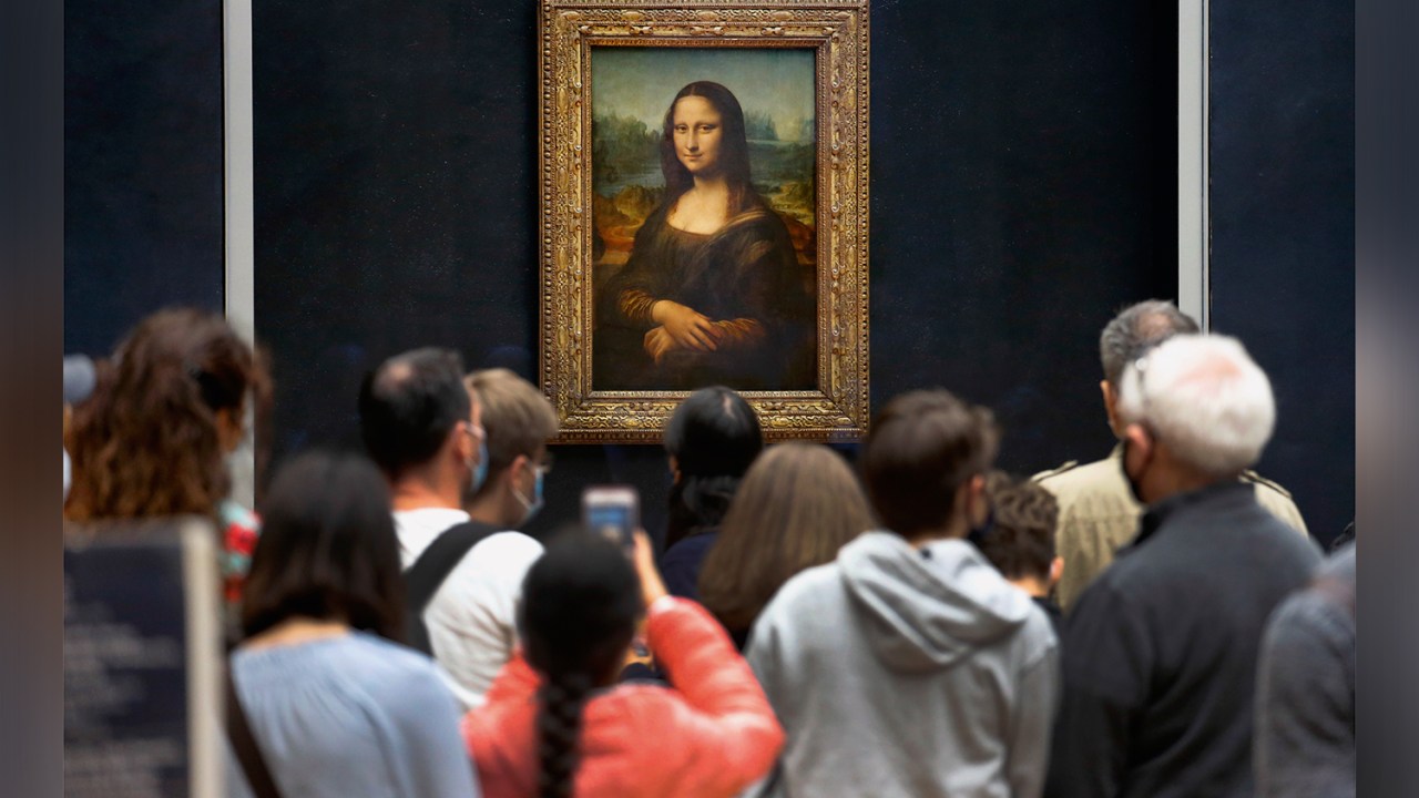 NOVA TÉCNICA - O retrato da Gioconda no Museu do Louvre, em Paris: camada básica tinha tinta calcada em chumbo