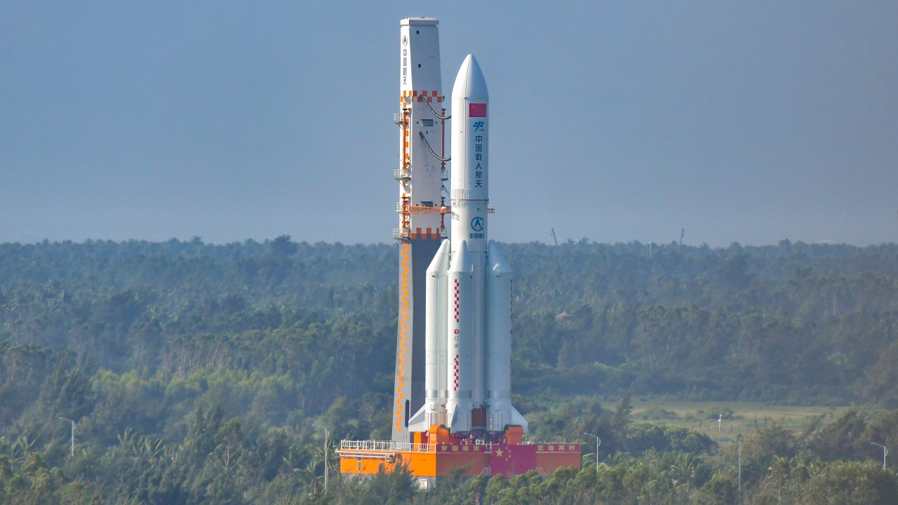 WENCHANG, CHINA - OCTOBER 25: The combination of a Long March 5B heavy-lift rocket and the Mengtian space lab, the second lab component of China's Tiangong space station, is being transferred to the launching area of the Wenchang Spacecraft Launch Site on October 25, 2022 in Wenchang, Hainan Province of China. (Photo by Luo Yunfei/China News Service via Getty Images)