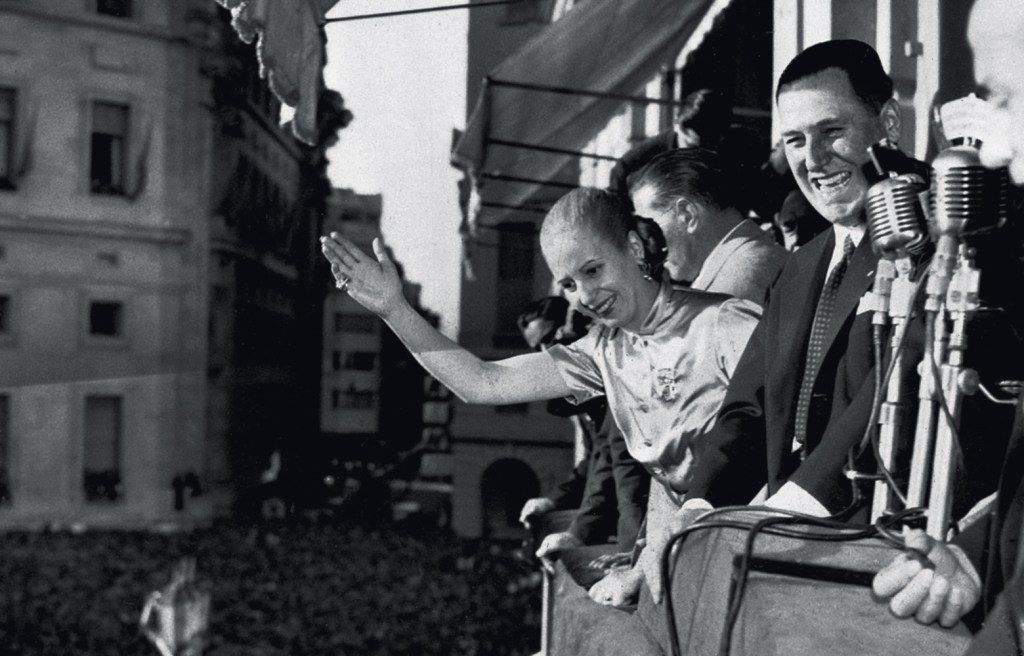Perons CRIADOR - Perón, com Evita: habilidade para conciliar grupos conflitantes